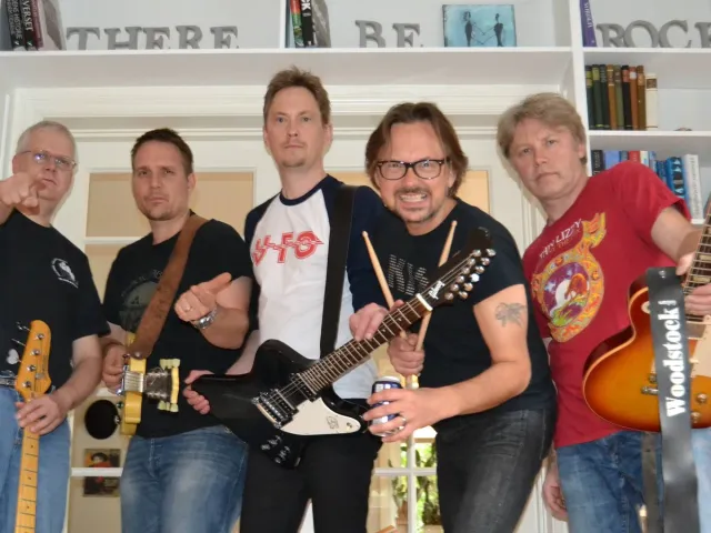 RAVENS på kunstnerbillede til Udkantsrock